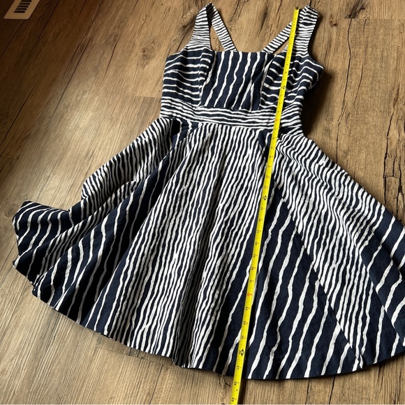 Eva Mendes dress - Picture 7 of 15